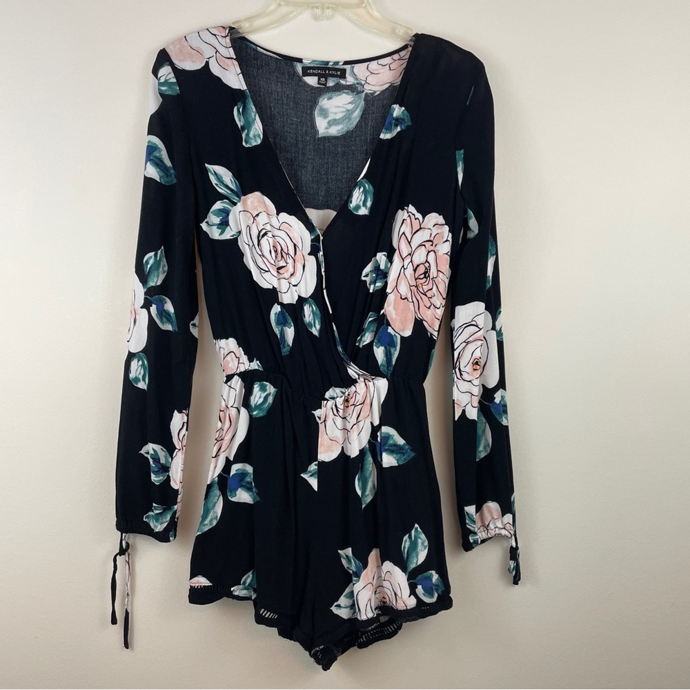 Kendall & Kylie Pale Pink Rose Print Long Sleeve Wrap Front Romper Size Small